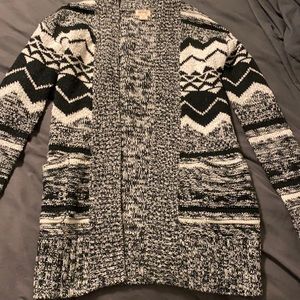 Black and Whit Cardigan